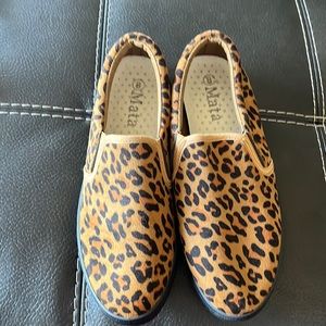 Leopard flats